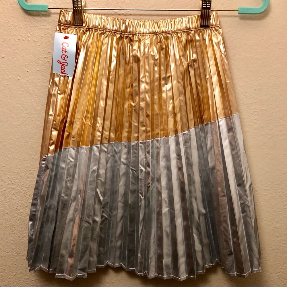 NWT Gold & Silver Metallic Skirt (Girls 7/8)👧🏼🎀